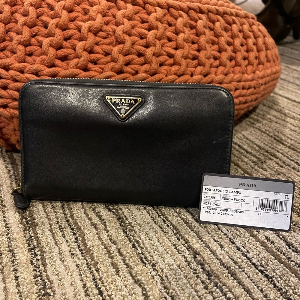 Authentic Prada Portafoglio Lampo Black leather zip around wallet